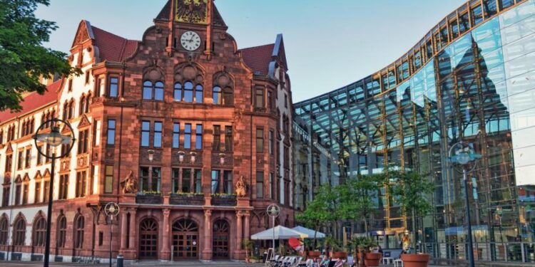 Standesamt Aachen » Glücksassistent in Herzensangelegenheiten