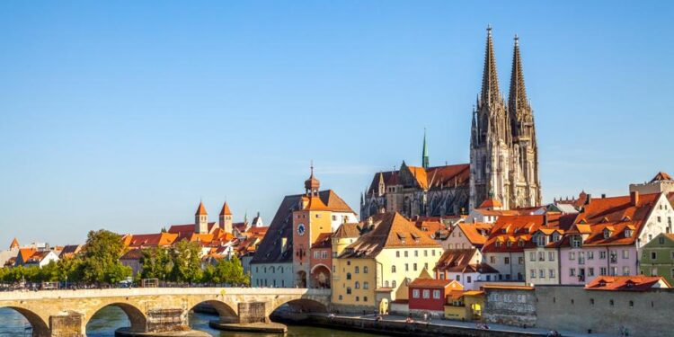Verkaufsoffener Sonntag in Regensburg 2025