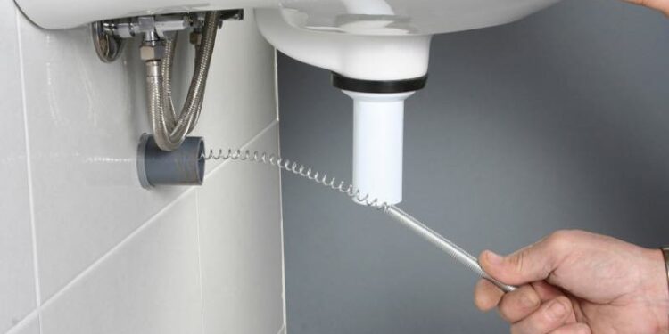 Rohrreinigung mit der Spirale