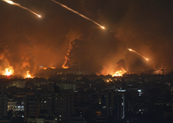 Schwere russische Luftangriffe und Nato-Alarm