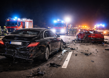 schwerer Unfall mit drei Verletzten